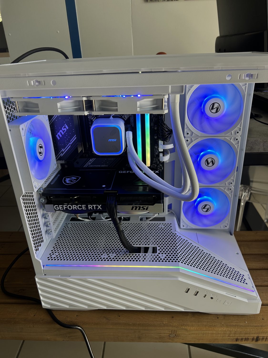 PC gaming neuf i7-14700KF et RTX 5070 12 Go